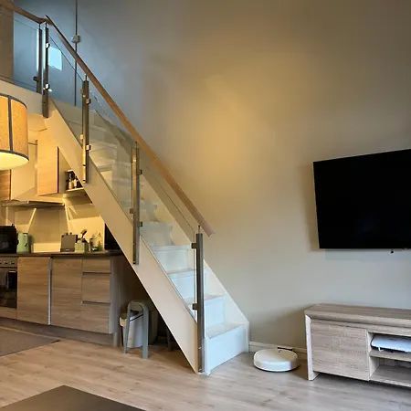 Апартаменты Modern With Sunny Balcony- Location